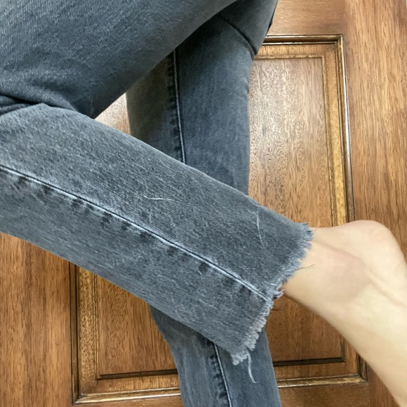 HIGH RISE JEANS - Picture 2 of 4